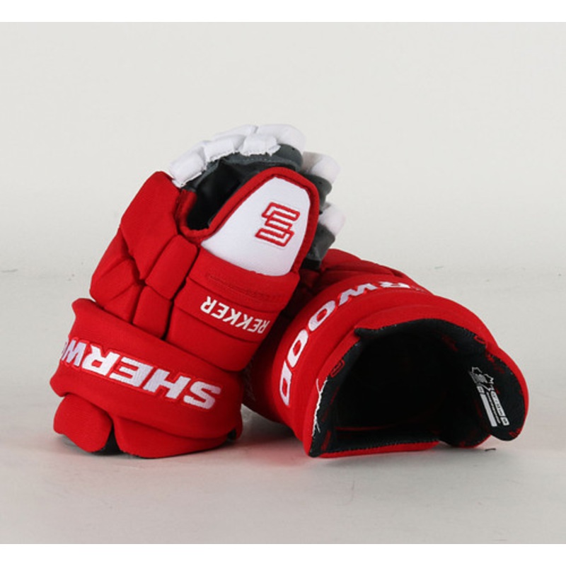 13 Sherwood Rekker Legend Pro Gloves – Alex Debrincat Detroit Red Wings – 2025 Stadium Series