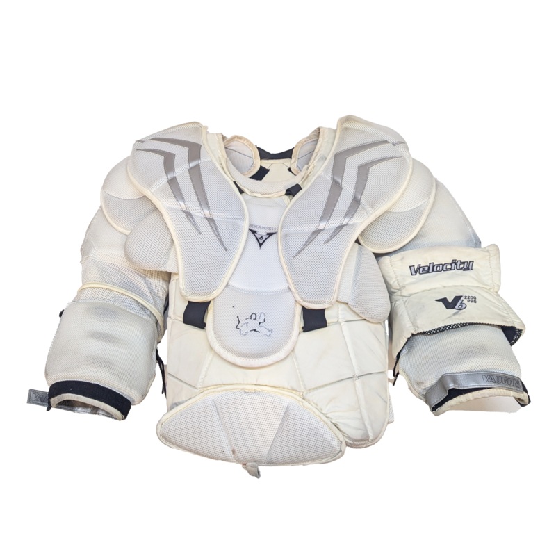 Vaughn V6 2200 – Used Pro Stock Goalie Chest Protector (White)