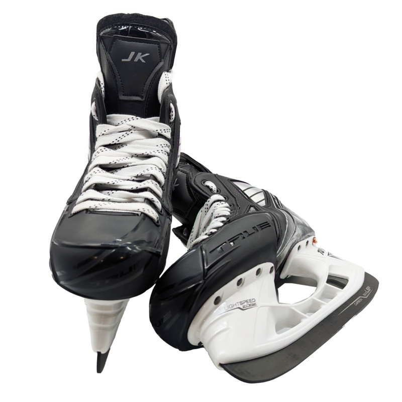 True Pro Custom Hockey Skate – Size 8