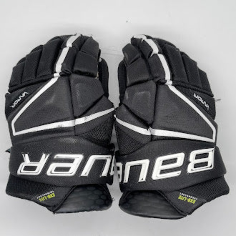 Bauer Vapor Hyperlite – Used Pro Stock Glove (Black)