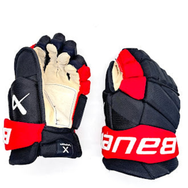 Bauer Vapor Hyperlite – Used NHL Pro Stock Glove – Andrei Svechnikov (Black/Red) #2