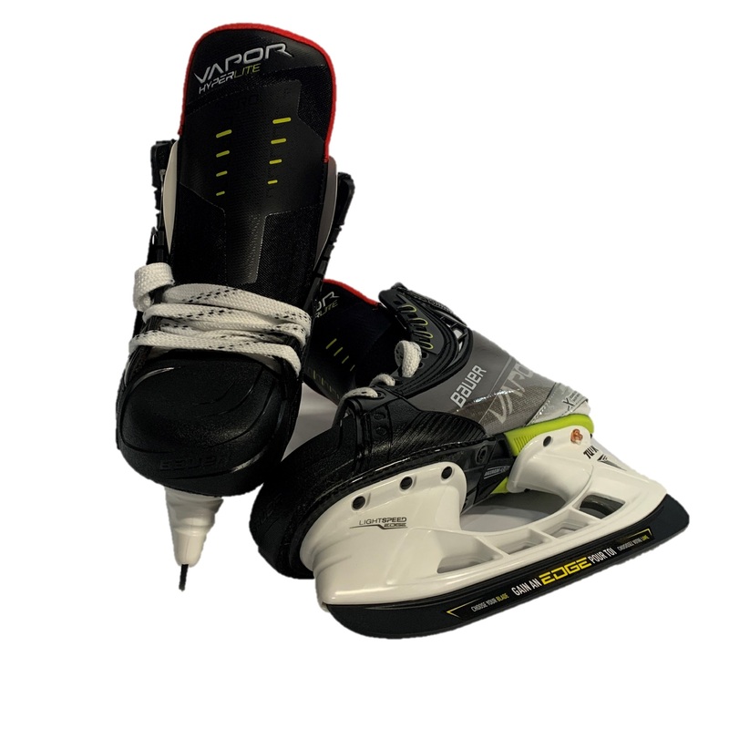 Bauer Vapor Hyperlite Hockey Skates – Size 4.5D