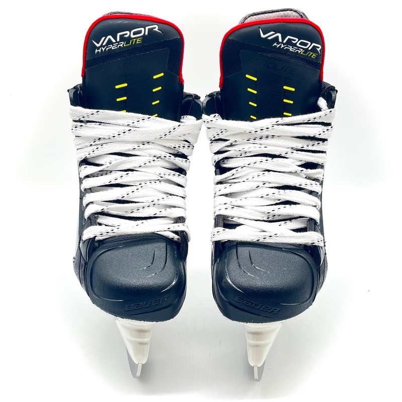 Bauer Vapor Hyperlite – Pro Stock Hockey Skates – Size 5 Fit 2