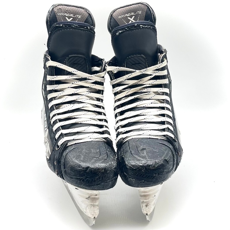 Used – Bauer Vapor Hyperlite pro Stock Skates – Size 7D (2)