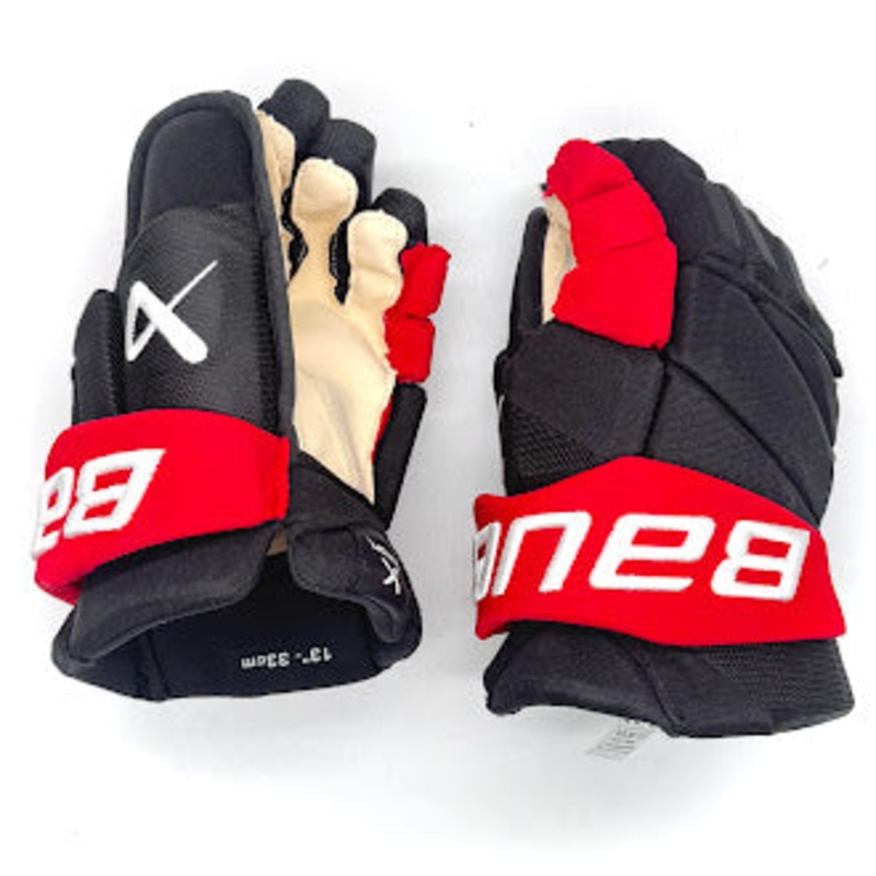 Bauer Vapor Hyperlite – NHL Pro Stock Glove – Martin Necas (Black/Red)