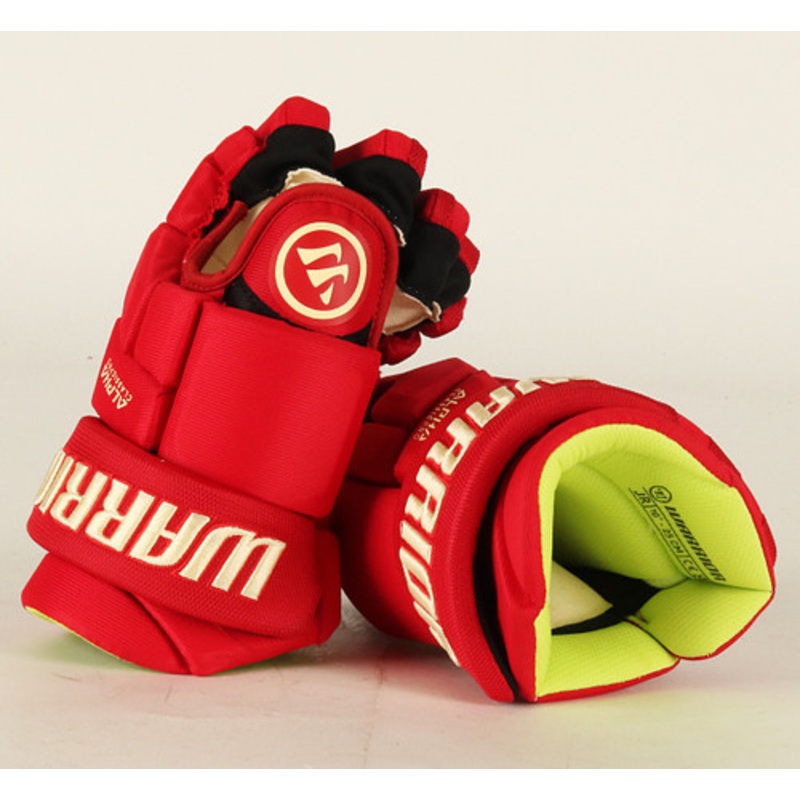 10 Warrior Alpha Classic Junior Calgary Flames Gloves