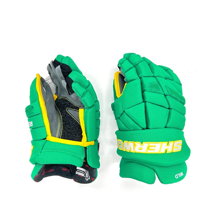 Sherwood Rekker Legend Pro – NHL Pro Stock Glove – Minnesota Wild (Green/Yellow)