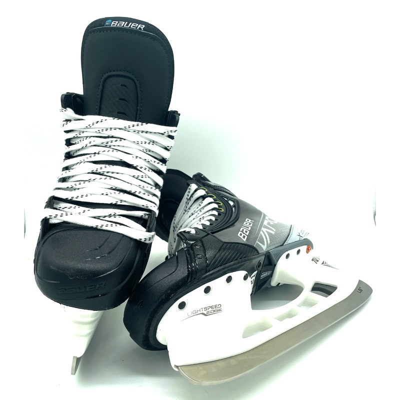 Bauer Vapor Hyperlite – Pro Stock Hockey Skates – Size 7.5D