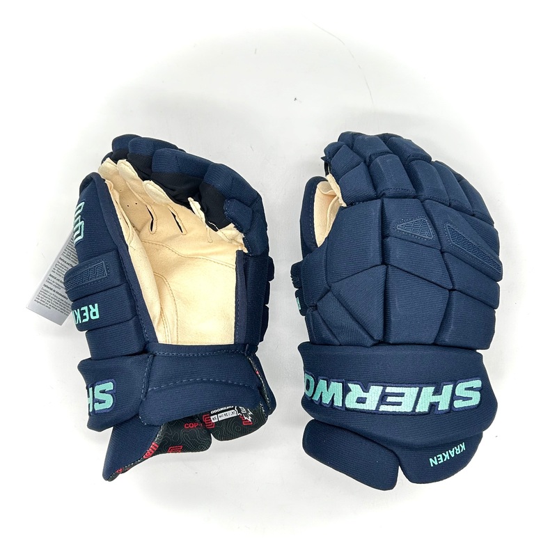 Sherwood Rekker Legend Pro – NHL Pro Stock Glove – Pro Palm – Seattle Kraken (Navy/Teal)