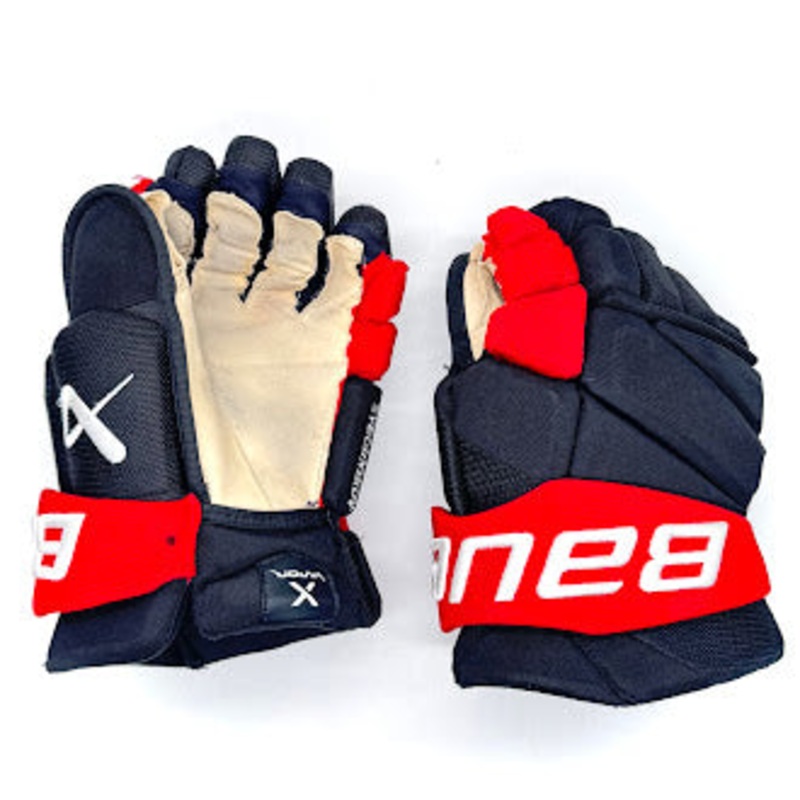 Bauer Vapor Hyperlite – Used NHL Pro Stock Glove – Andrei Svechnikov (Black/Red)