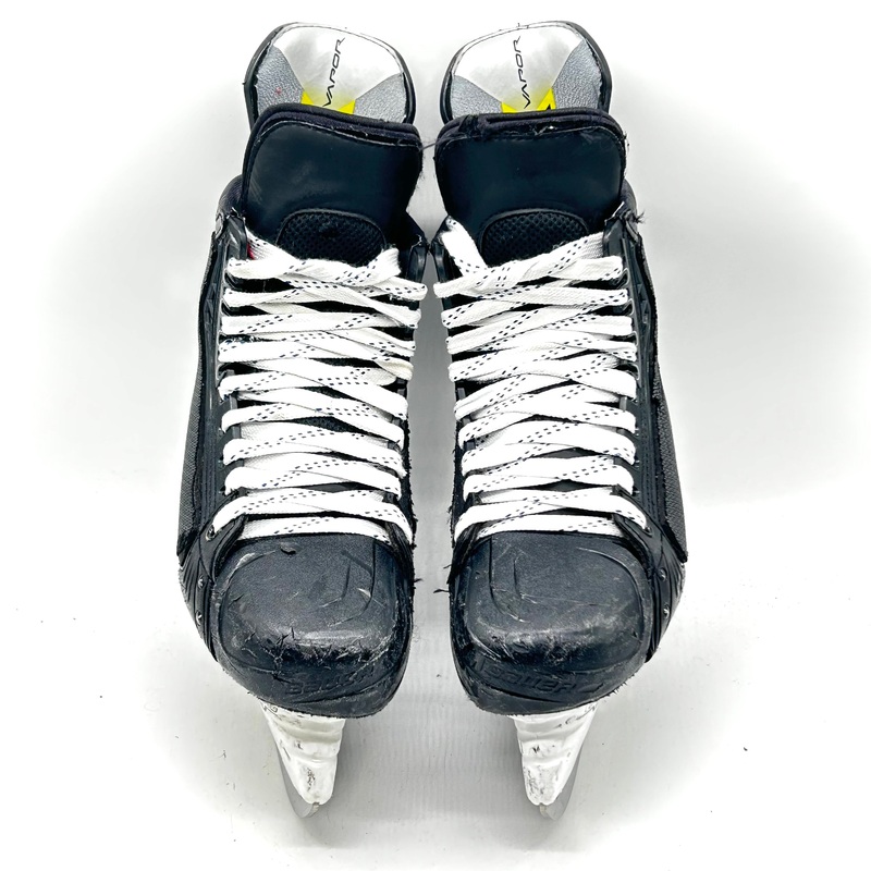 Bauer Vapor Hyperlite 2 – Used NHL Pro Stock Skates – Jalen Chatfield – Size 8.5D