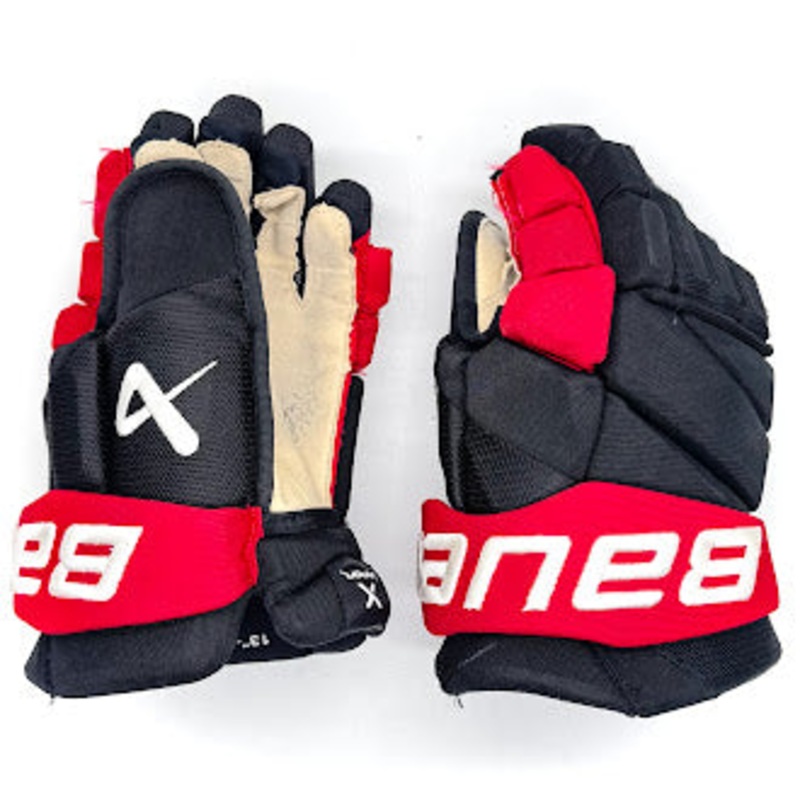 Bauer Vapor Hyperlite – Used NHL Pro Stock Glove – Martin Necas (Black/Red)
