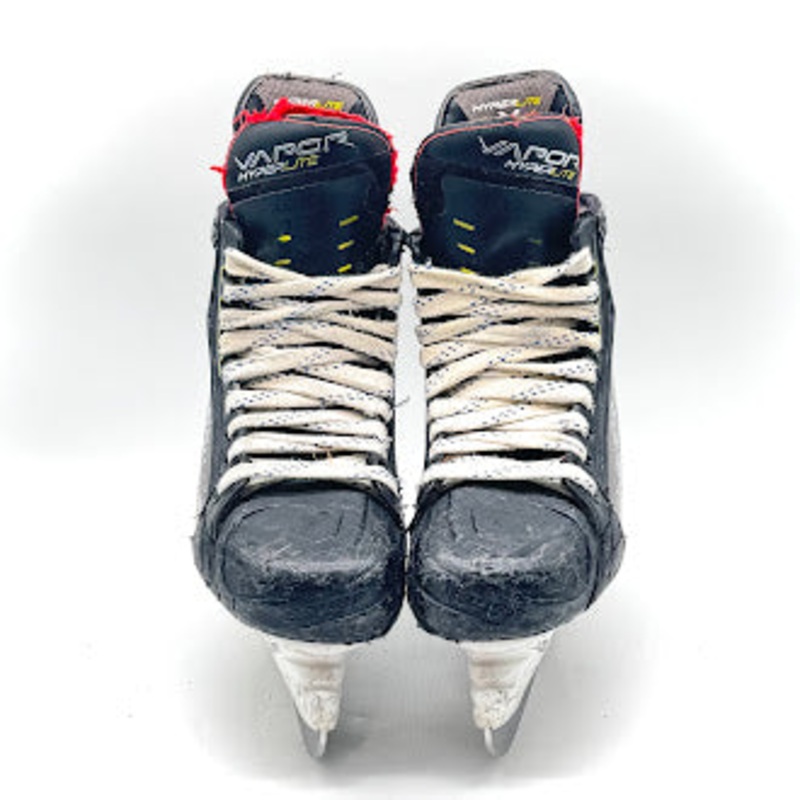 Used Bauer Vapor Hyperlite – Pro Stock Hockey Skates – Size 5 Fit 1