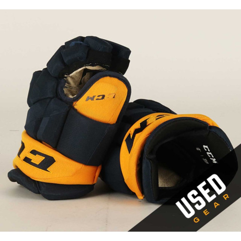 13 CCM HGJSPP Gloves – Vinnie Hinostroza Nashville Predators