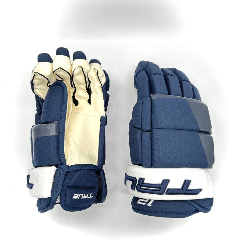 True A6.0 – NHL Pro Stock Glove – Ryan Johansen (Navy)