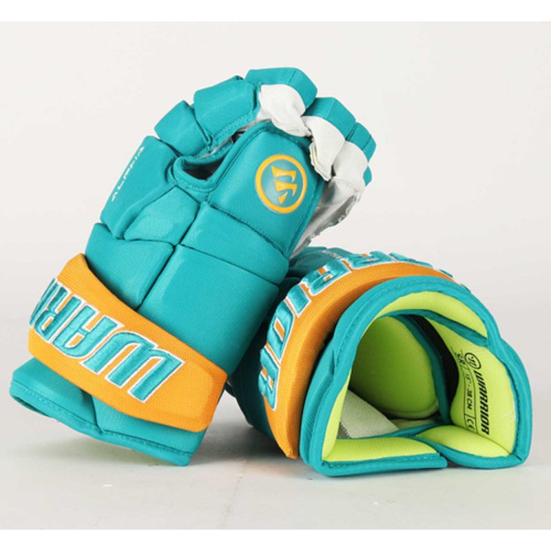 15 Warrior Alpha DX Pro Gloves – Team Stock San Jose Sharks #7