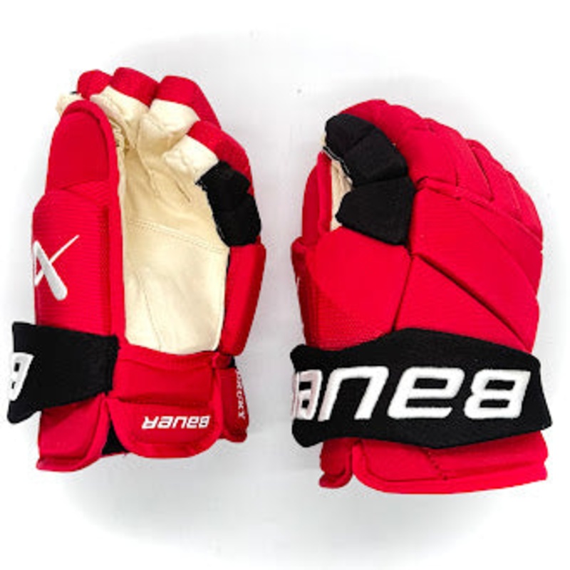 Bauer Vapor Hyperlite – NHL Pro Stock Glove – Jack Drury (Red/Black)