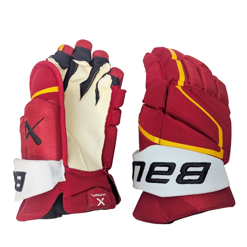 Bauer Vapor Hyperlite – NHL Pro Stock Glove – Brett Ritchie (Red/Yellow/White)