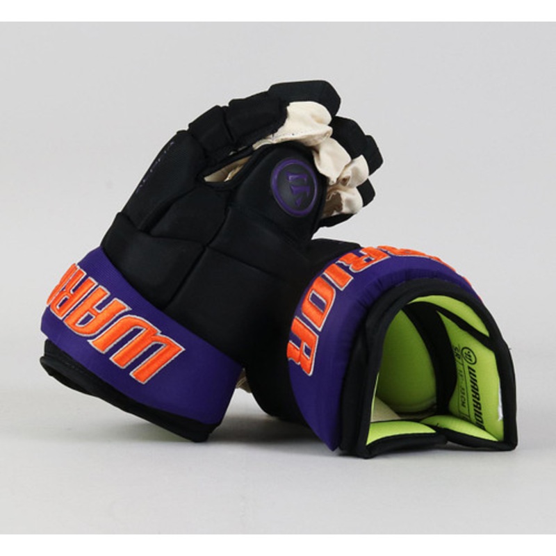 13 Warrior Alpha 20 Gloves – Team Stock Reading Royals