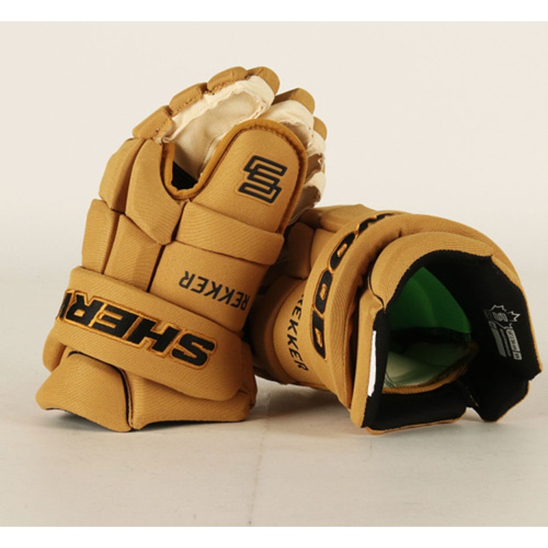 14 Sherwood Code Encrypt Pro Gloves – Connor Bedard Chicago Blackhawks #2