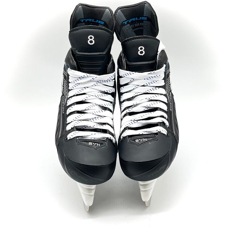 True Pro Custom Hockey Skate – Size 7