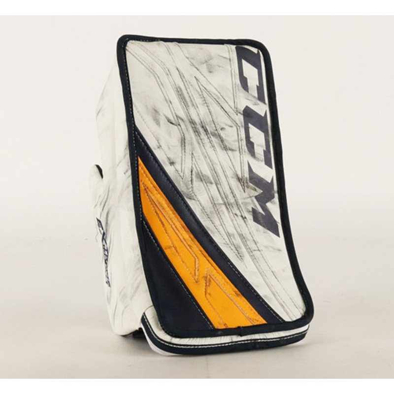 Regular – CCM Extreme Flex 4 White Blocker – Pekka Rinne Nashville Predators #4