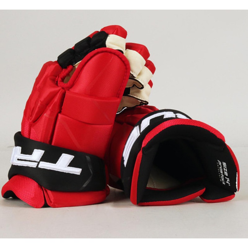 14 TRUE Catalyst 9X Gloves – Eric Gelinas Carolina Hurricanes