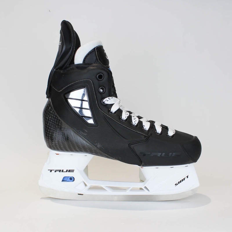 TRUE Player Senior Hockey Skates – Pro Stock – Shift Holder – 39 – Size 6