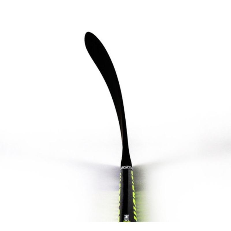 Right – Alpha QXT Pro Team 70 Flex Intermediate Stick – W71