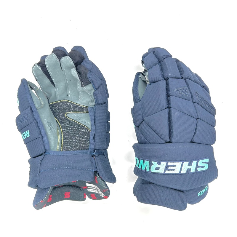 Sherwood Rekker Legend Pro – NHL Pro Stock Glove – Seattle Kraken (Navy/Teal)