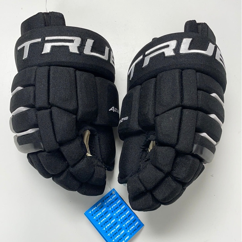 True A2.2 SBP Junior Player Gloves