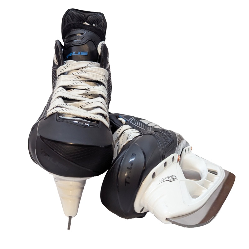 True Catalyst Pro – Pro Stock Hockey Skates – Size 10