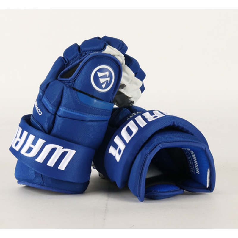 14 Warrior Covert QRE Gloves – Team Stock Vancouver Canucks #4