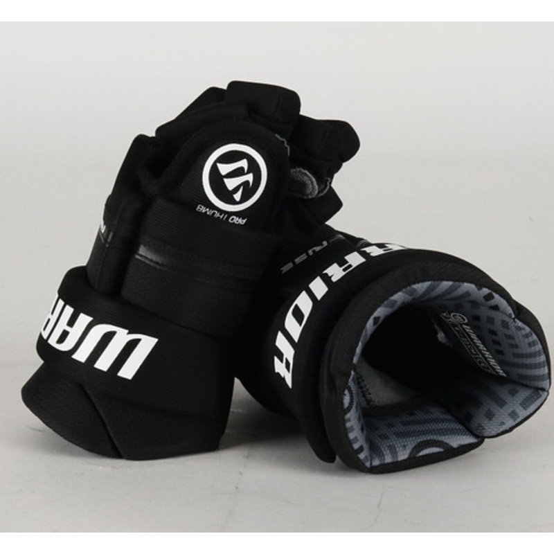 8 Warrior Rise Youth Black Gloves