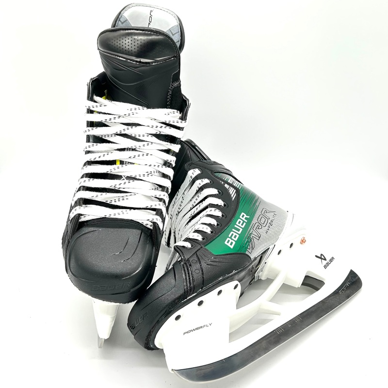 Bauer Vapor Hyperlite 2 – Pro Stock Hockey Skates – Size 9/8.5D