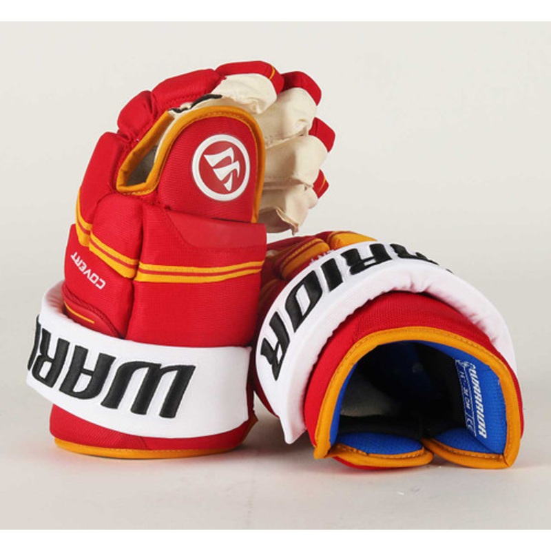 15 Warrior Covert QRE Pro Gloves – Team Stock Calgary Flames #5