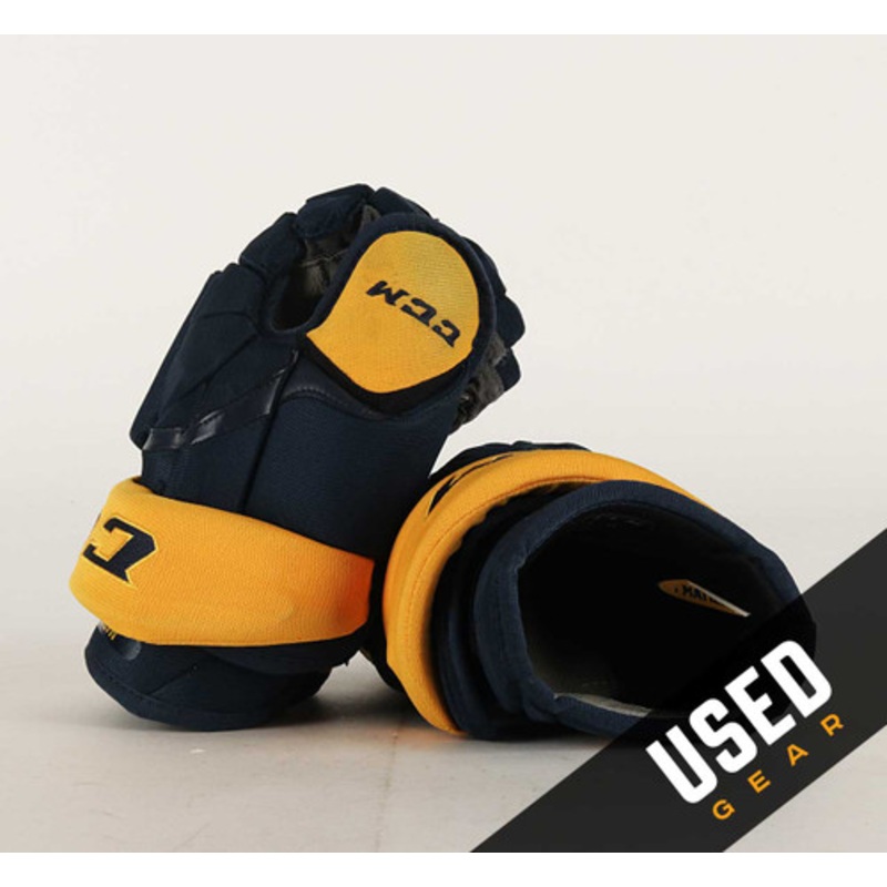 14 CCM HG12 Gloves – Jack Matier Nashville Predators