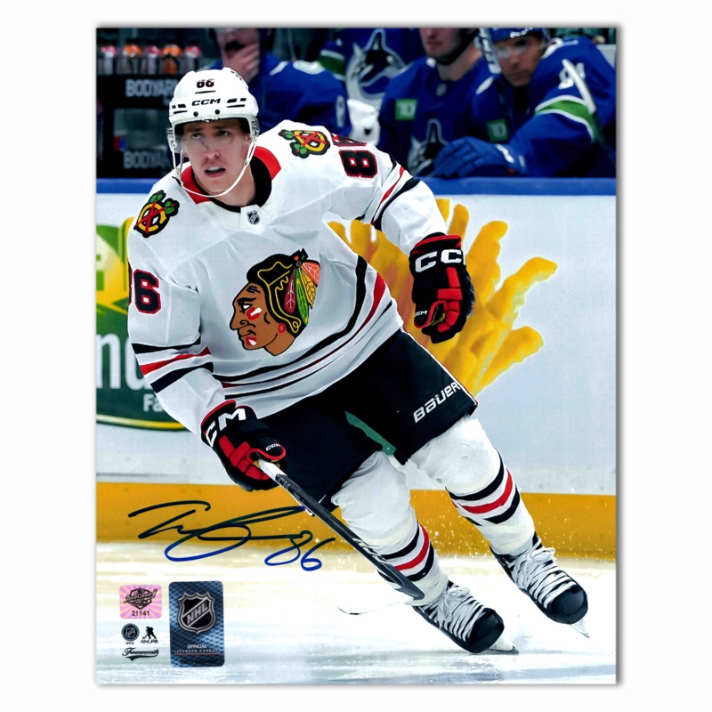 Teuvo Teravainen Autographed Chicago Black Hawks Away 8×10 Photo
