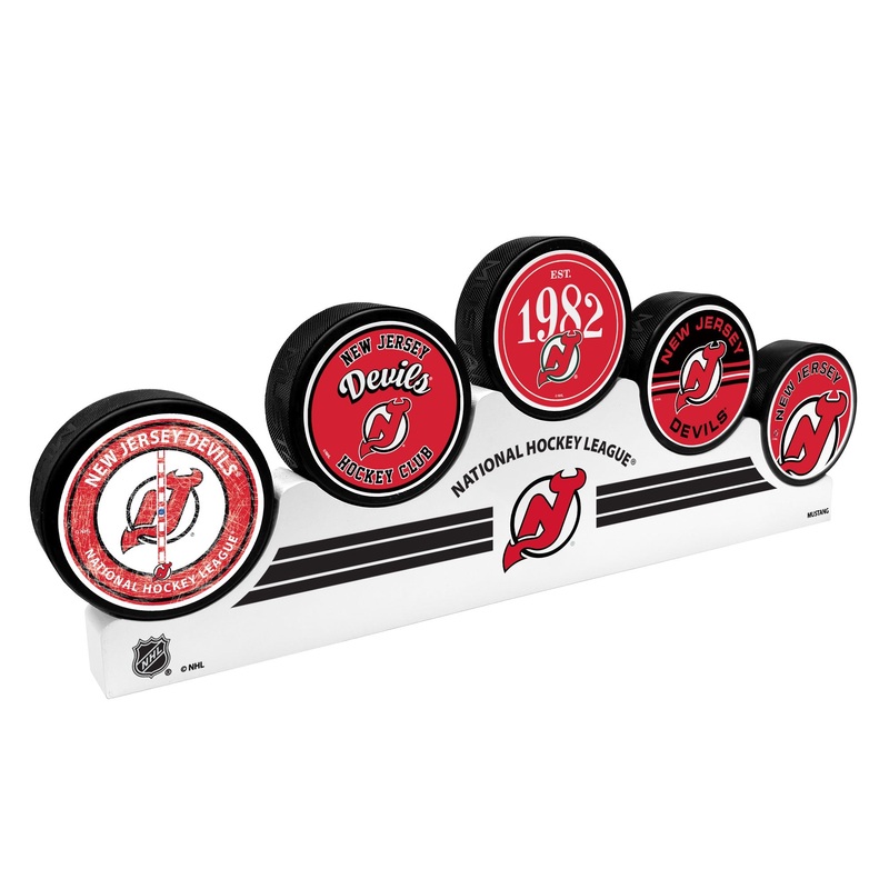 New Jersey Devils – 5 Puck Podium Set