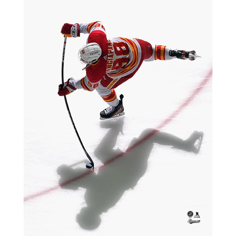 Pre-Order – Andrew Mangiapane Autographed Calgary Flames Away 8×10 Photo