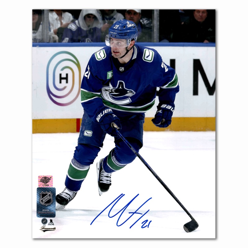 Nils Hoglander Autographed Vancouver Canucks Home 8×10 Photo
