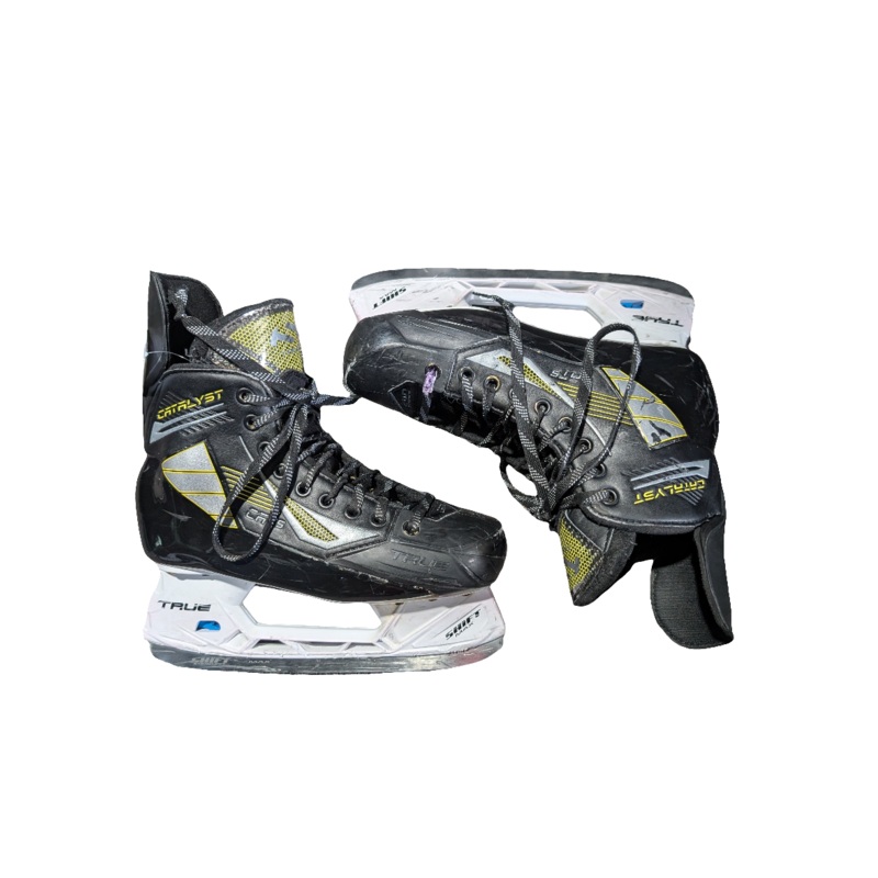 Used True Catalyst 5 Senior Size 7 Regular Hockey Skates