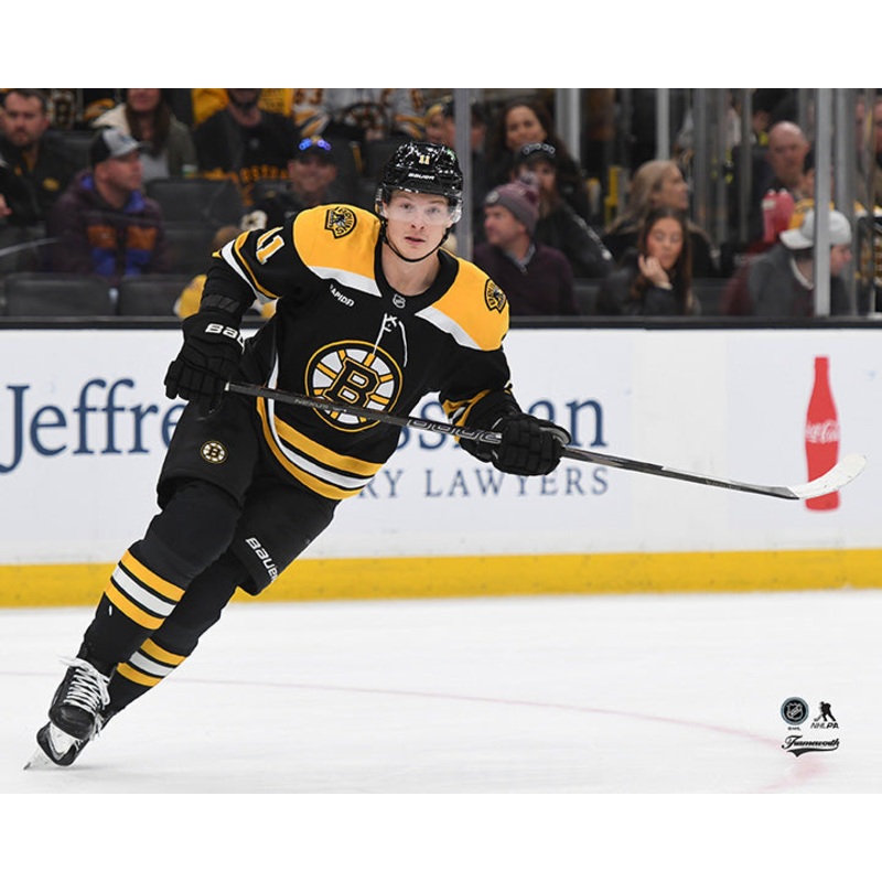 Pre-Order – Trent Frederic Autographed Boston Bruins Home 8×10 Horizontal Photo