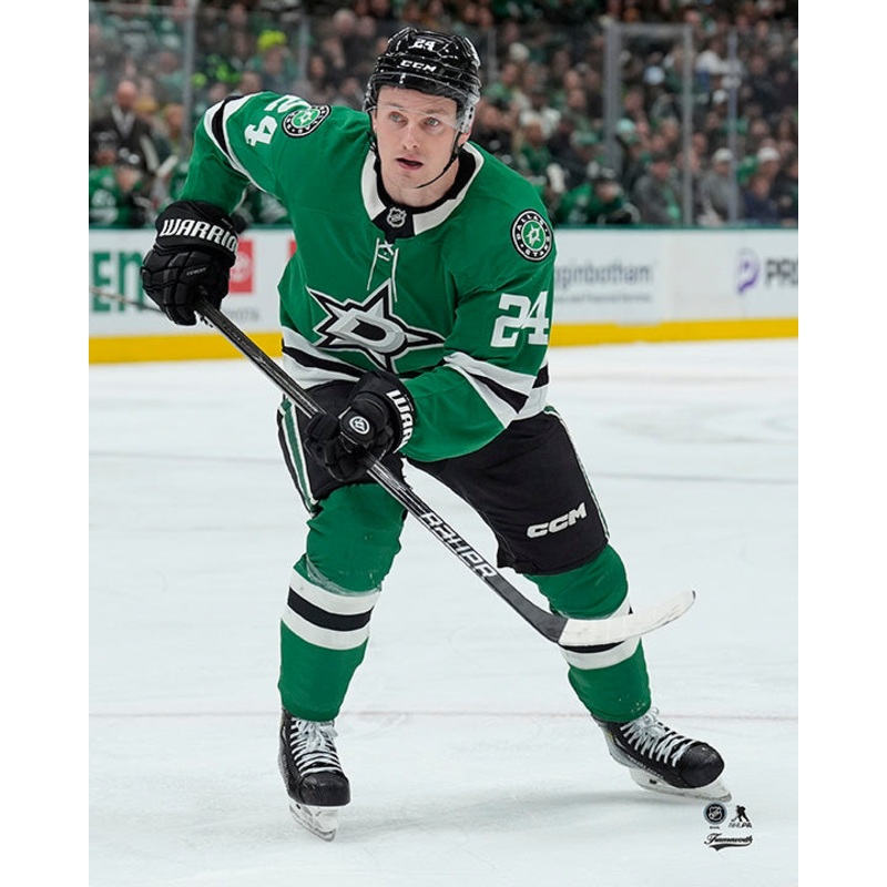Pre-Order – Roope Hintz – Autographed Dallas Stars Home 8×10 Photo